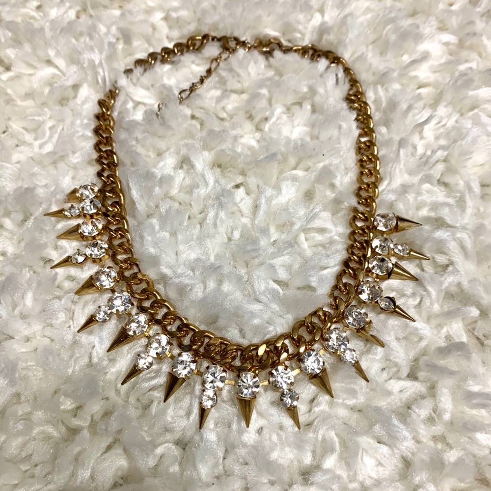 Spiky necklace